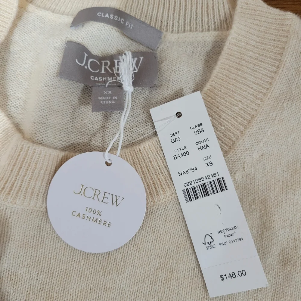 J Crew Cashmere classic-fit crewneck sweater BA400 Size XS  NWT In Natural *Flaw